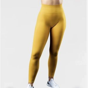 Alphalete Amplify Leggings- Golden Hour